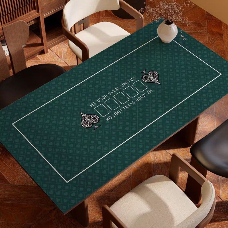 Simple Texas Hold'em Table Mat - Party Games Simple のレビューと価格