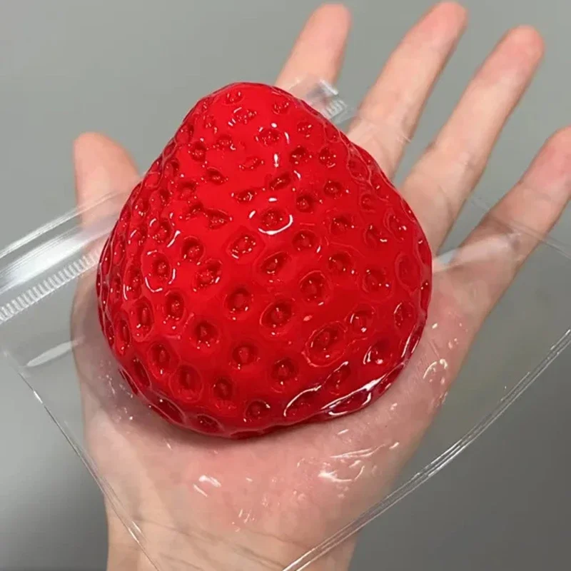 Squishy Big Strawberry Squeeze - Party Games Questions のレビューと価格