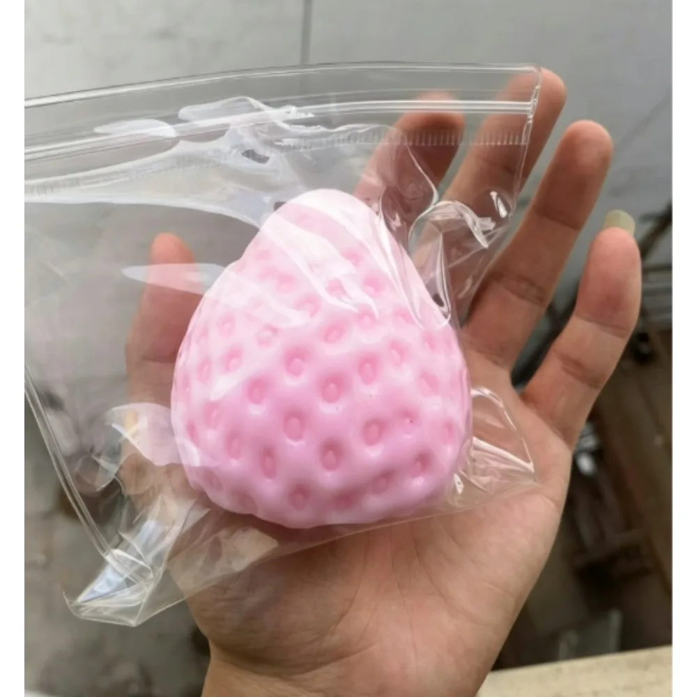 Squishy Big Strawberry Squeeze - Party Games Questions のレビューと価格