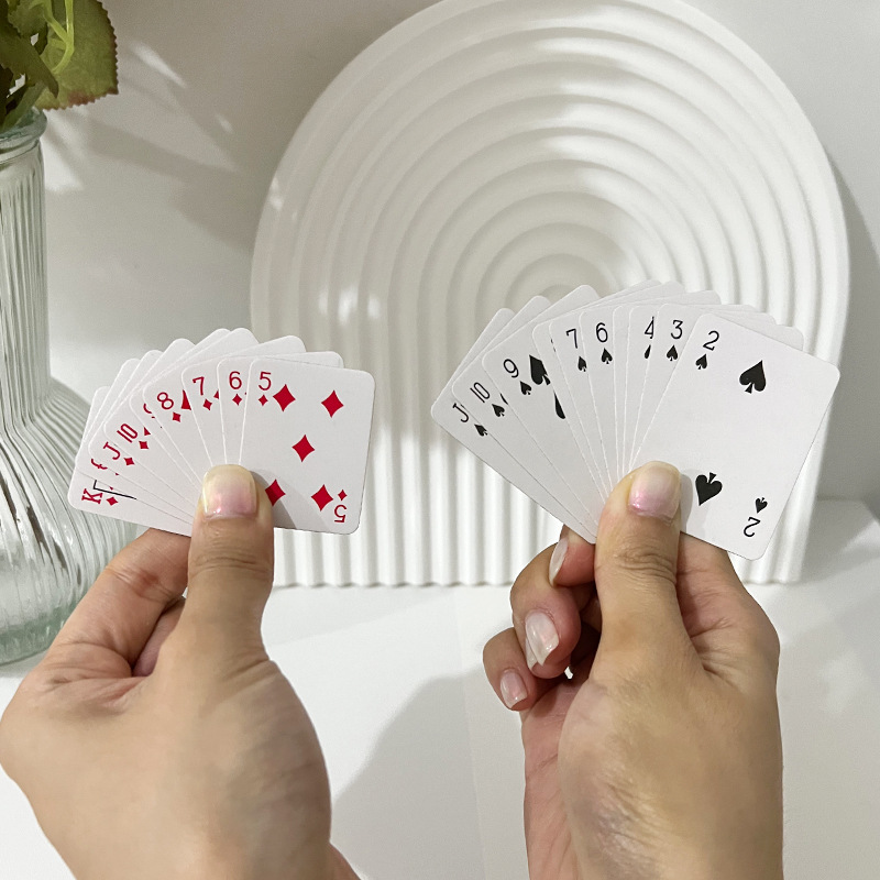 5PCS Mini Poker Playing Cards  - Party Games Juegos De Mesa のレビューと価格