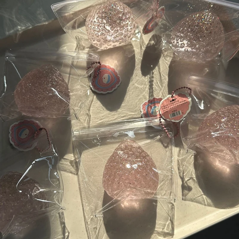 Strawberry Taba Squishy Fidget - Party Games Questions のレビューと価格